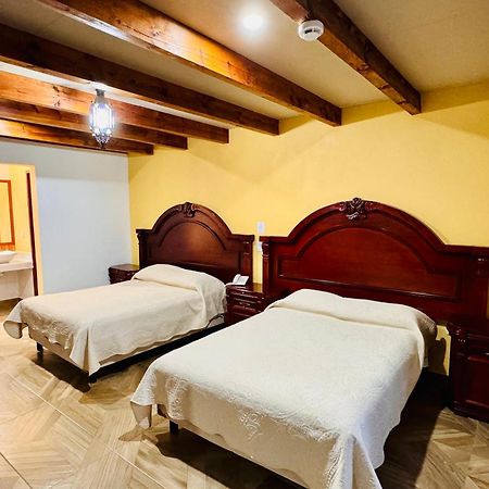 Hotel Hacienda Real 贝纳尔 外观 照片