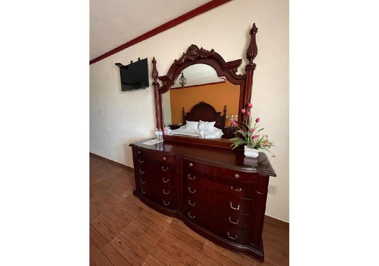 Hotel Hacienda Real 贝纳尔 外观 照片