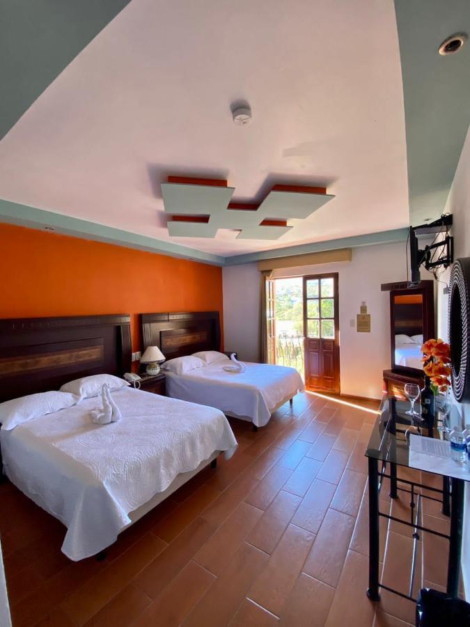 Hotel Hacienda Real 贝纳尔 外观 照片