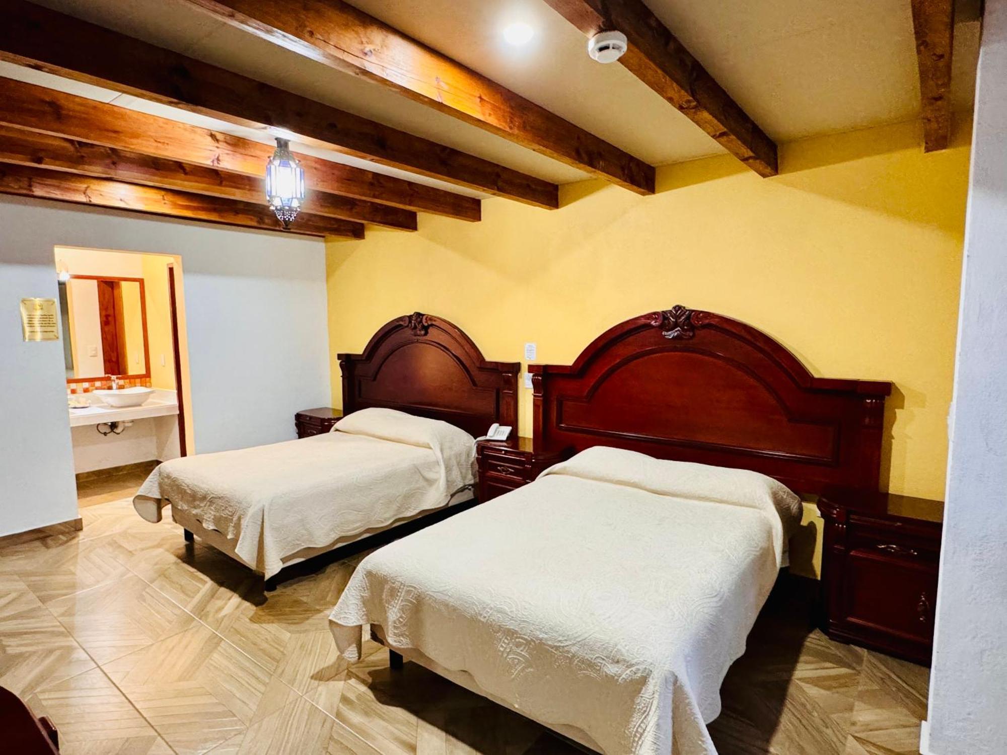 Hotel Hacienda Real 贝纳尔 外观 照片