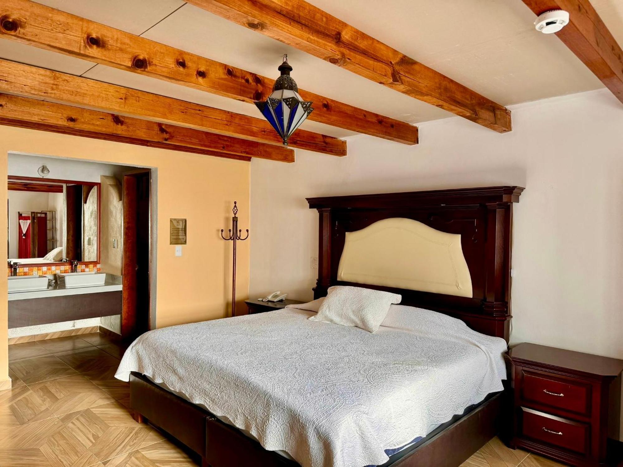 Hotel Hacienda Real 贝纳尔 外观 照片