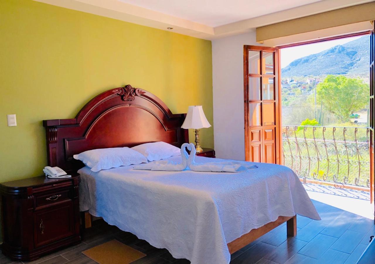 Hotel Hacienda Real 贝纳尔 外观 照片
